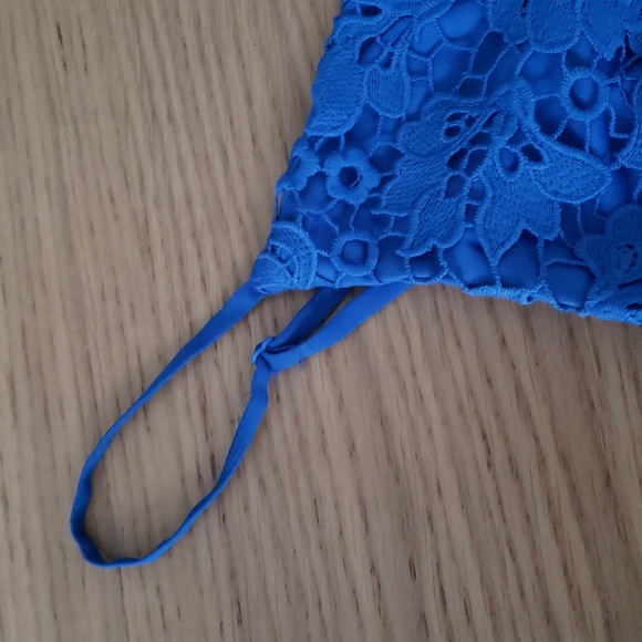 Lulus Taliah Blue Lace Midi Dress. NWOT - Picture 12 of 16